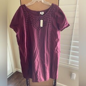 NWT Old Navy Burgundy shift dress